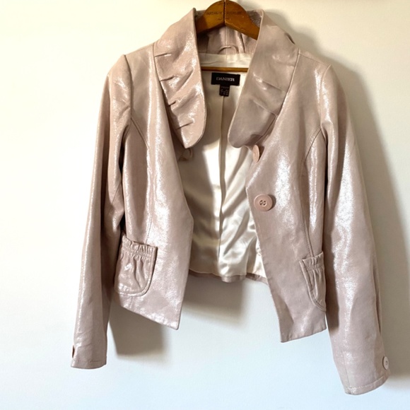 90’s Danier Vintage Shimmery Pink Sueded Leather Jacket, Metallic Ruffled Collar - Picture 6 of 10